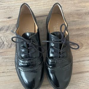 Women’s, 7.5 Franco Sarto black patent loafers